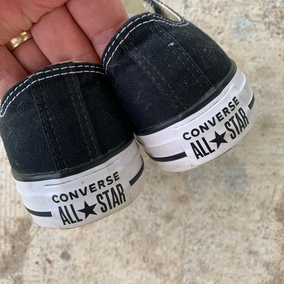 Woman’s Converse All Stars ⭐️ 👟 - Picture 3 of 5
